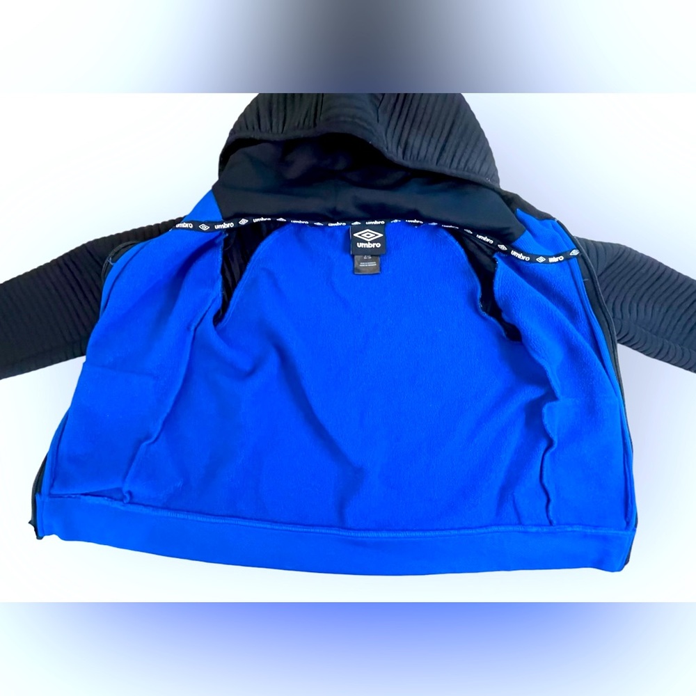 Umbro Jacket - Picture 4 of 9